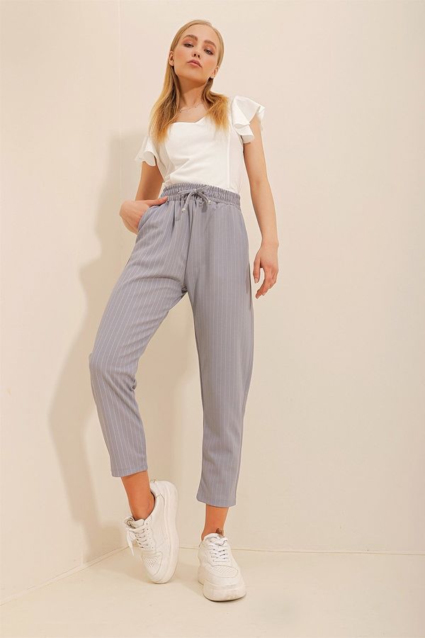 Trend Alaçatı Stili Trend Alaçatı Stili Women's Gray High Waist Double Pocket Striped Relaxed Cut Trousers
