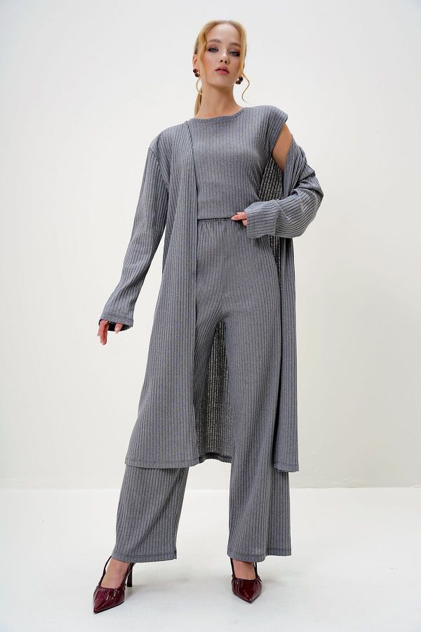 Trend Alaçatı Stili Trend Alaçatı Stili Women's Gray Shoulder Padded Bike Neck Blouse Trousers and Cardigan Set Suit