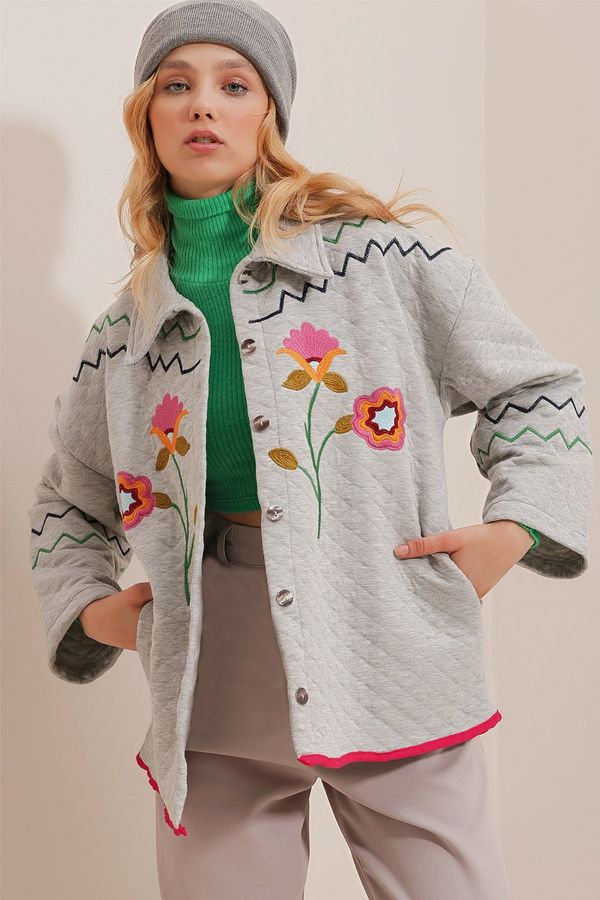 Trend Alaçatı Stili Trend Alaçatı Stili Women's Graymelange Quilted Patterned Embroidered Jacket