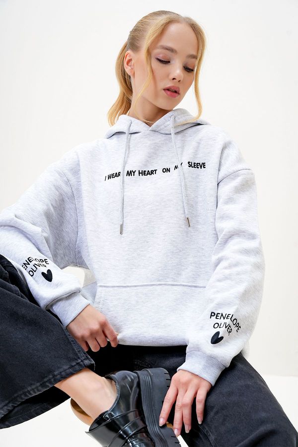Trend Alaçatı Stili Trend Alaçatı Stili Women's Greymelanj Hooded Front and Sleeves Embroidered 3 Thread Raised Sweatshirt