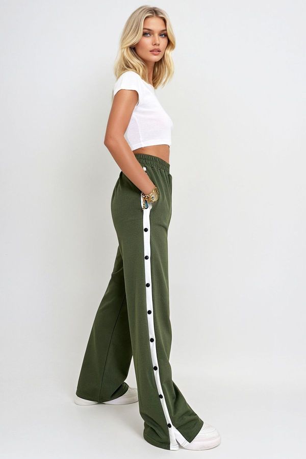 Trend Alaçatı Stili Trend Alaçatı Stili Women's Khaki Double Pocket Elastic Side Striped Wide Leg Trousers