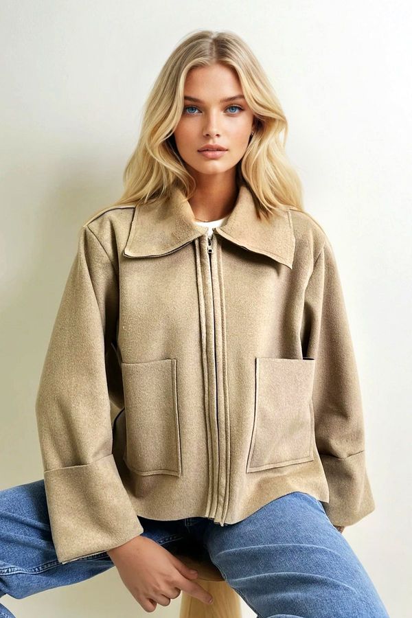 Trend Alaçatı Stili Trend Alaçatı Stili Women's Milky Coffee Shirt Collar Double Pocket Front Zippered Cashmere Jacket