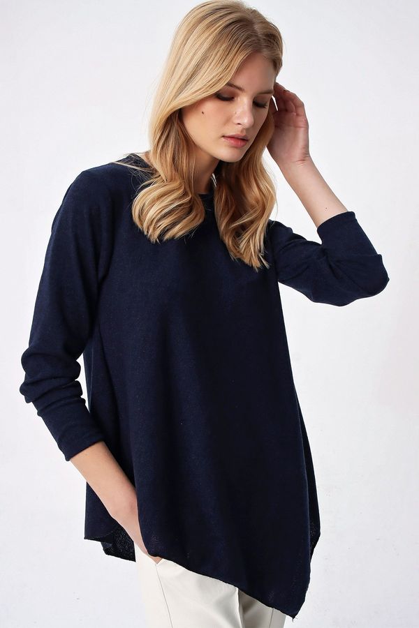 Trend Alaçatı Stili Trend Alaçatı Stili Women's Navy Blue Asymmetric Cut Tunic