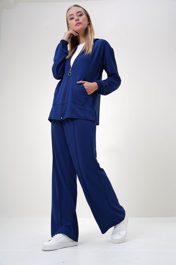 Trend Alaçatı Stili Trend Alaçatı Stili Women's Navy Blue Bottom-Top Set