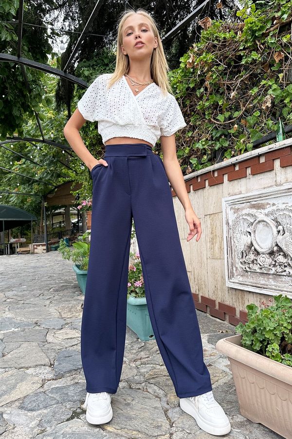 Trend Alaçatı Stili Trend Alaçatı Stili Women's Navy Blue High Waist Double Pocket Pleated Velcro Closure Palazzo Trousers