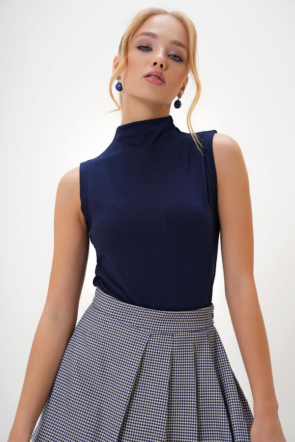 Trend Alaçatı Stili Trend Alaçatı Stili Women's Navy Blue Stand Collar Two Thread Sleeveless Blouse