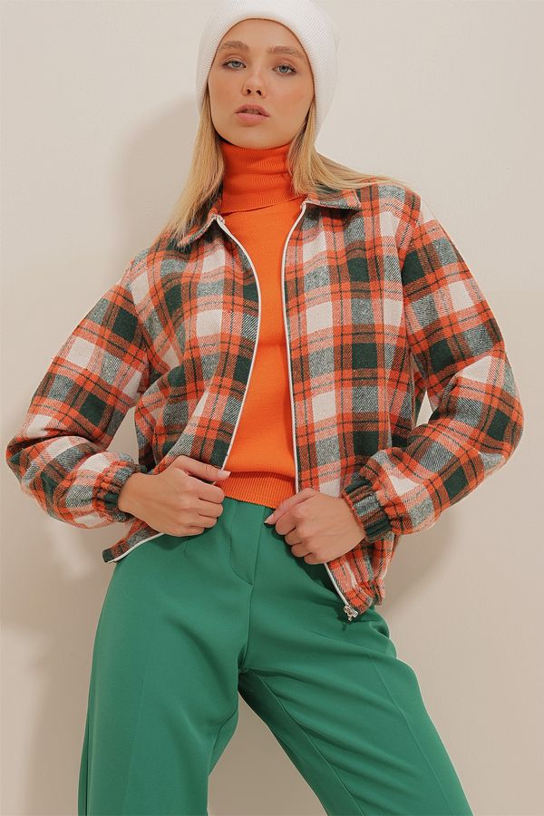 Trend Alaçatı Stili Trend Alaçatı Stili Women's Orange Patterned Zippered Elastic Waist Seasonal Bomber Jacket