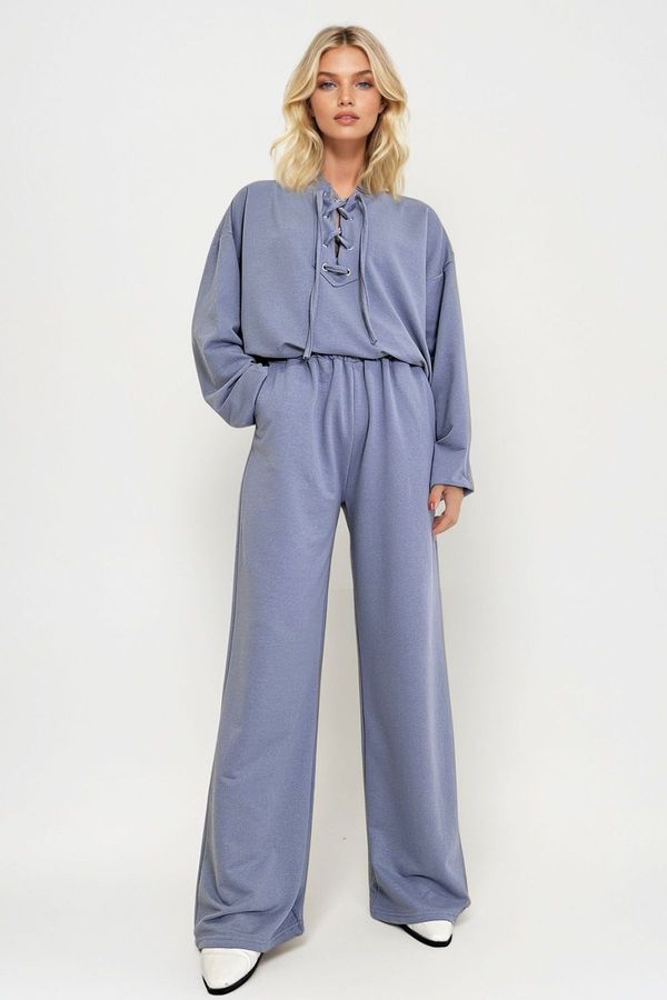 Trend Alaçatı Stili Trend Alaçatı Stili Women's Painted Gray Crew Neck Eyelet Detail Sweat and Double Pocket Trouser Set