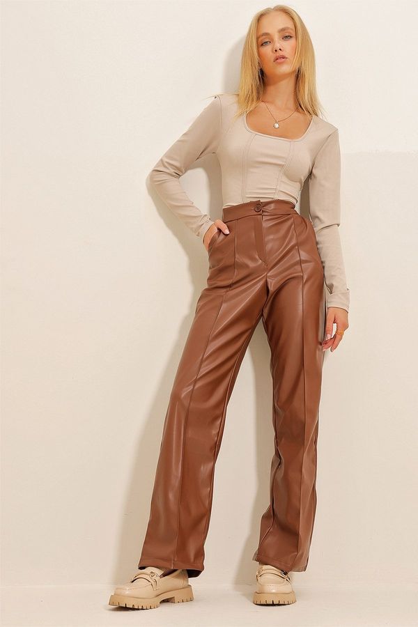 Trend Alaçatı Stili Trend Alaçatı Stili Women's Tan and Grass Front Double Pocketed Faux Leather Palazzo Pants