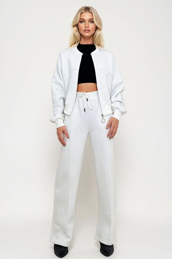 Trend Alaçatı Stili Trend Alaçatı Stili Women's White Crew Neck 3 Thread Raised Front Zip Sweat and Grassy Pants Suit
