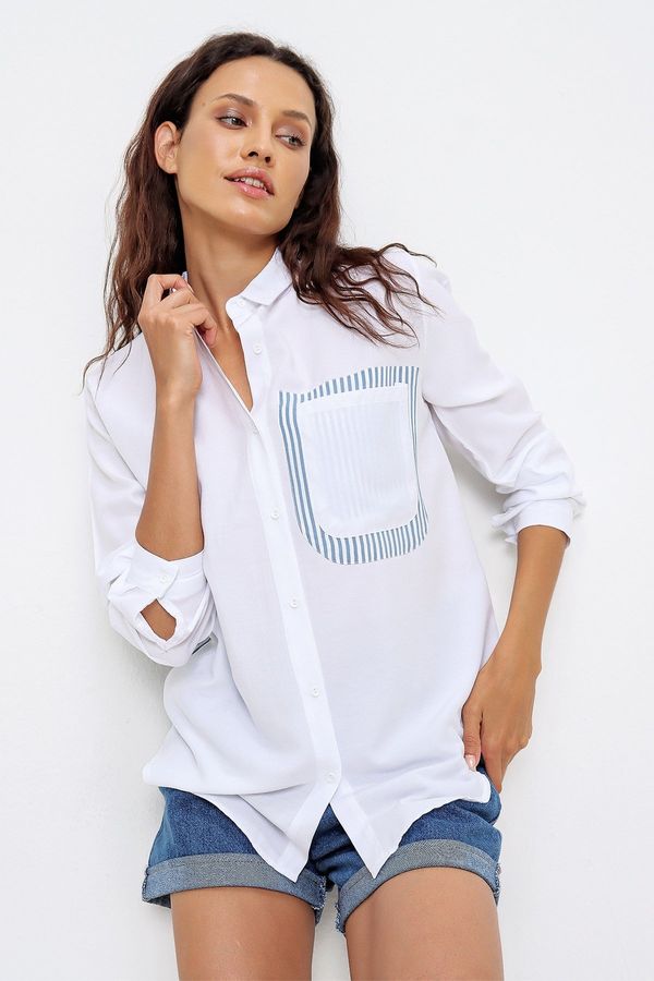 Trend Alaçatı Stili Trend Alaçatı Stili Women's White Decollete Asymmetric Cut Woven Shirt