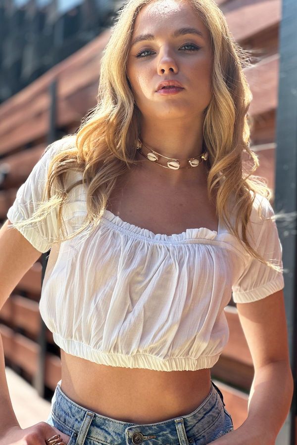 Trend Alaçatı Stili Trend Alaçatı Stili Women's White Square Collar Sleeves and Elastic Waist Woven Crop Ice