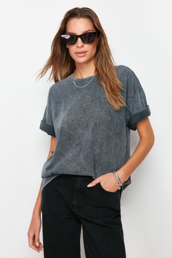 Trendyol Trendyol Anthracite 100% Cotton Faded Effect Back Printed Oversize/Comfort Fit Knitted T-Shirt