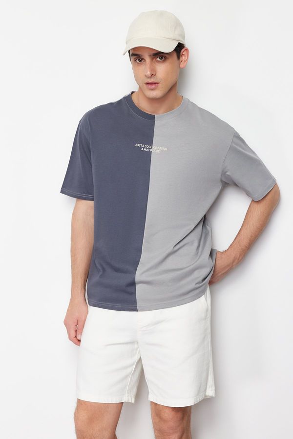 Trendyol Trendyol Anthracite Oversize Color Block 100% Cotton Embroidered T-Shirt