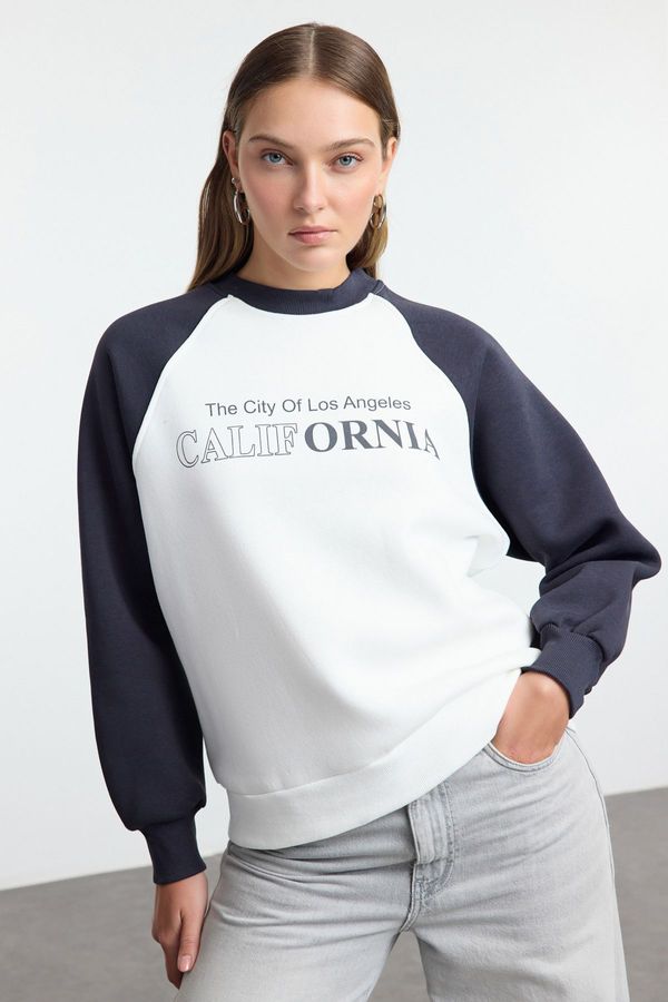 Trendyol Trendyol Anthracite Relaxed/comfortable Pattern Slogan Printed Thick Polar Fleece Knitted Sweatshirt