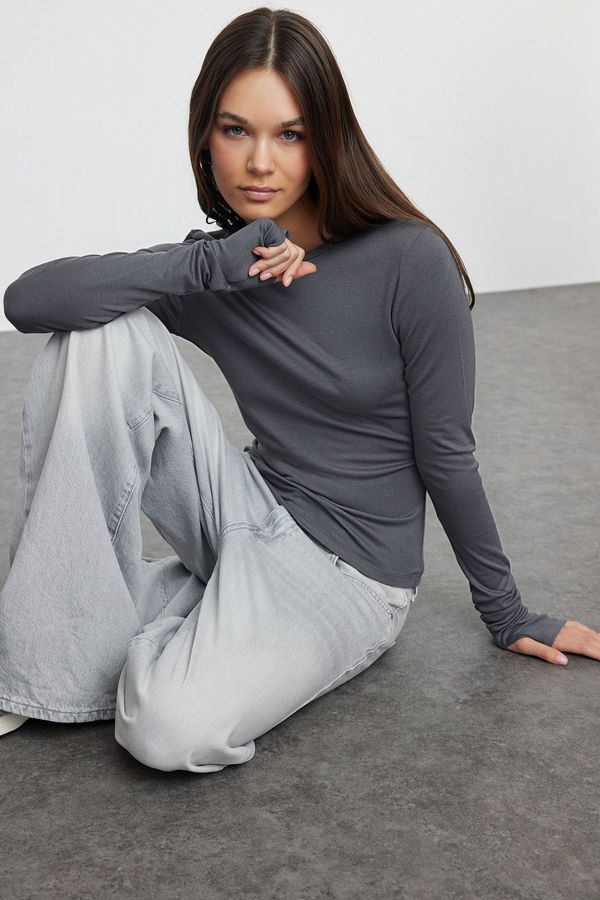 Trendyol Trendyol Anthracite Viscose/Soft Fabric Stretchy Knitted Blouse with Fingering Detail