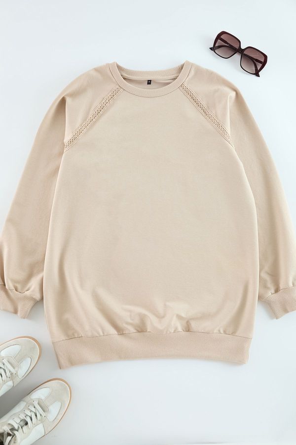 Trendyol Trendyol Beige Accessory Detailed Sweatshirt