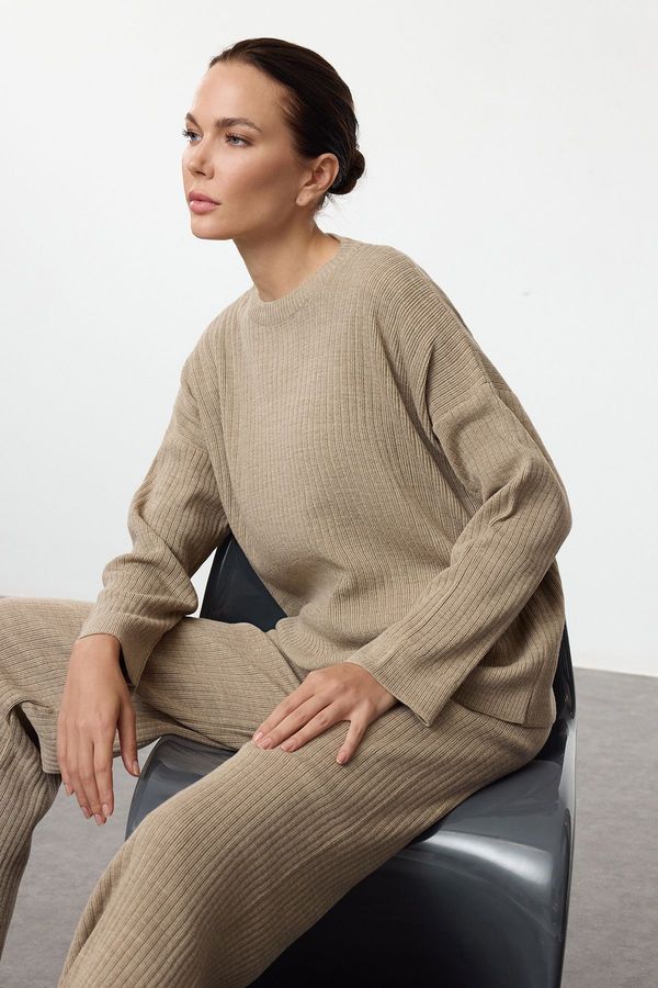 Trendyol Trendyol Beige Basic Crew Neck Knitwear Bottom-Top Set