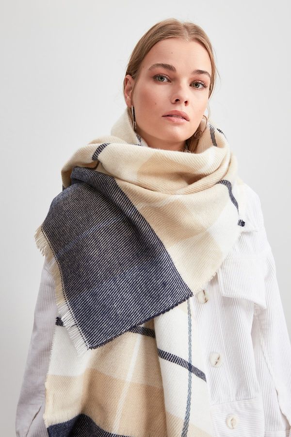 Trendyol Trendyol Beige Checked Pattern Women's Soft-textured Scarf