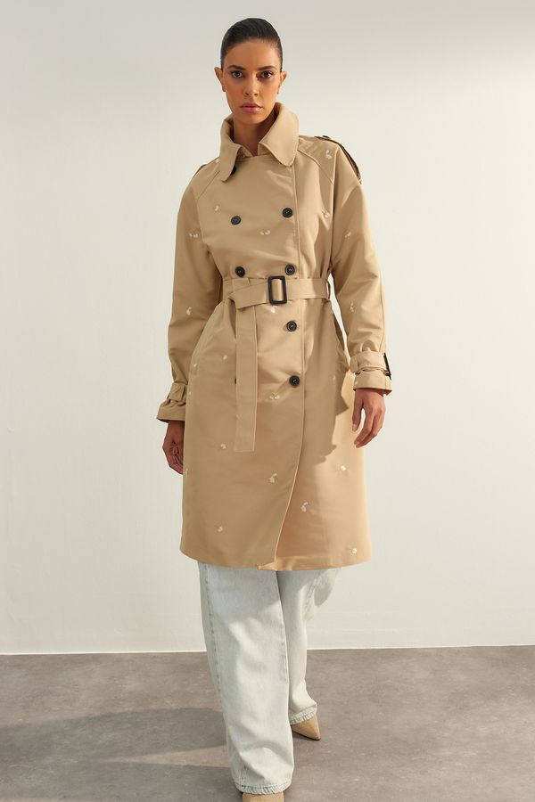 Trendyol Trendyol Beige Oversize Wide Cut Embroidery Detailed Belted Trench Coat