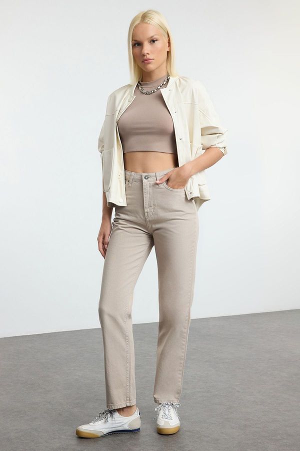 Trendyol Trendyol Beige Straight Fit Woven Trousers