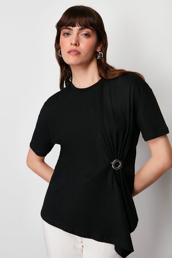 Trendyol Trendyol Black 100% Cotton Accessory Detail Asymmetric Knitted T-Shirt