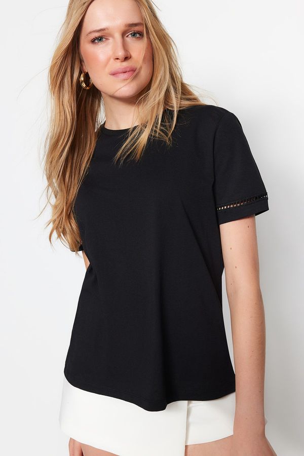 Trendyol Trendyol Black 100% Cotton Basic Crew Neck Knitted T-Shirt with Embroidery Detail