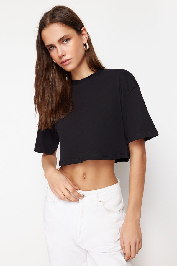 Trendyol Trendyol Black 100% Cotton Cut Detail Relaxed Cut Crop Knitted T-Shirt