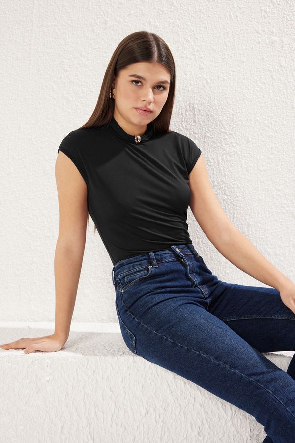 Trendyol Trendyol Black Accessory Detail Fitted/Flexible Knitted Bodysuit