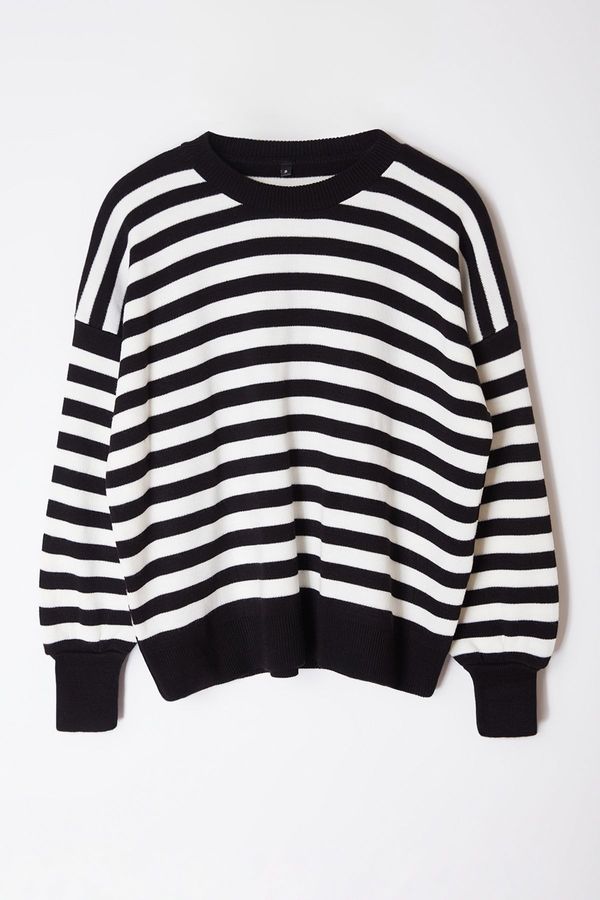 Trendyol Trendyol Black Basic Striped Sweatshirt Look Knitwear Sweater