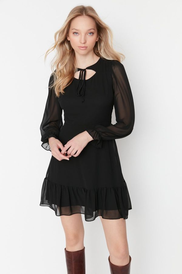 Trendyol Trendyol Black Collar Detailed Woven Winter Dress