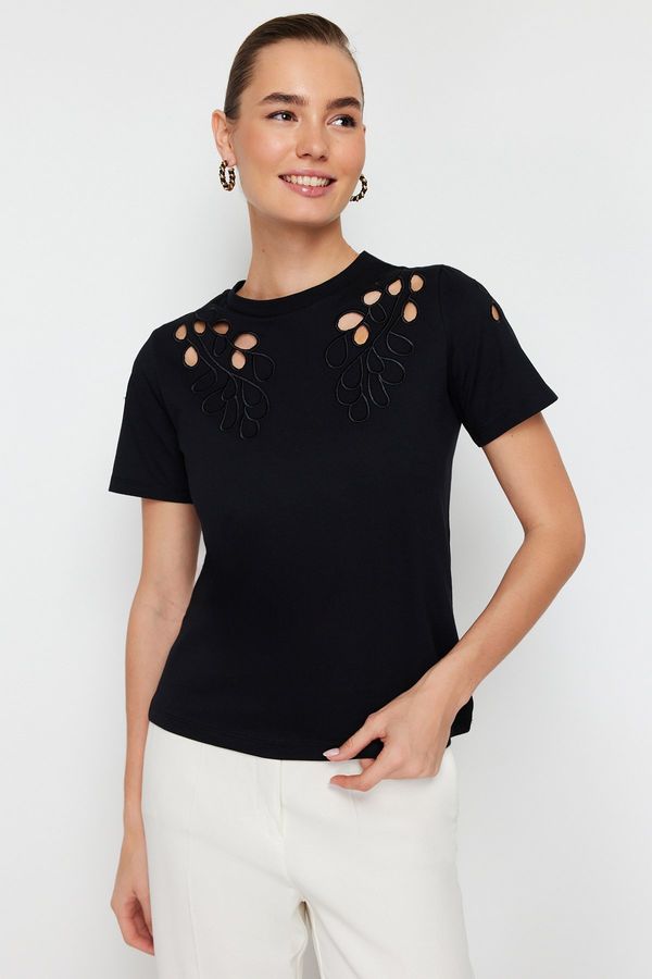 Trendyol Trendyol Black Embroidered Basic/Regular Pattern Knitted T-Shirt