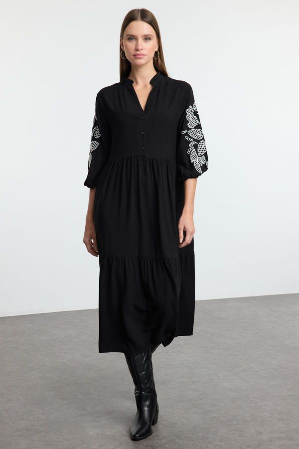 Trendyol Trendyol Black Embroidered Wide Cut Midi Woven Dress