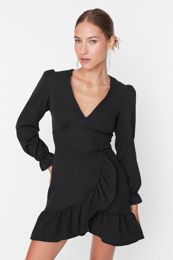 Trendyol Trendyol Black Evening Dress With Sleeve Detailed