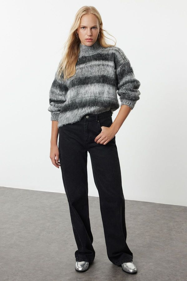 Trendyol Trendyol Black Extra Soft Textured Knitwear Sweater