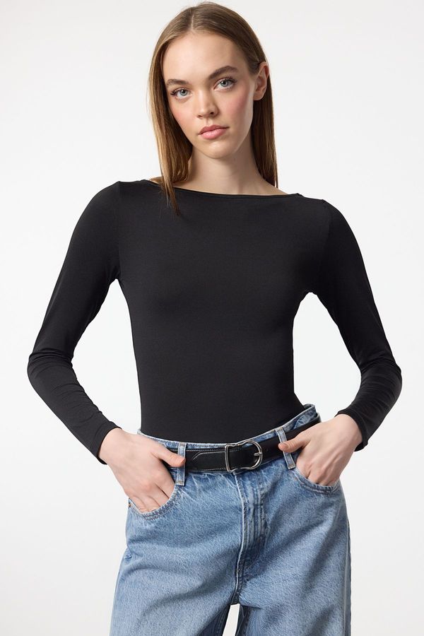 Trendyol Trendyol Black Fitted Long Sleeve Bateau Neck Stretchy Snap Fasten Knitted Bodysuit