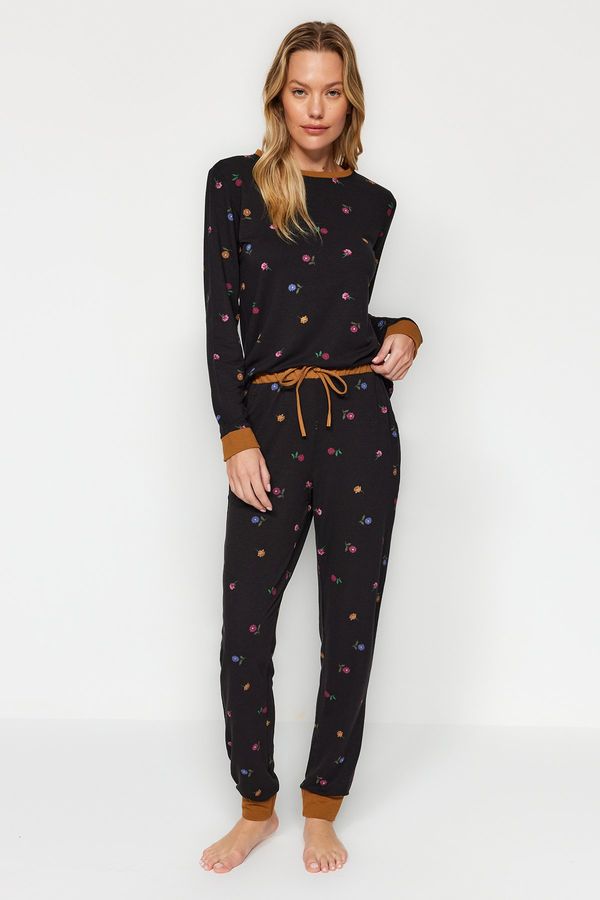 Trendyol Trendyol Black Floral Tshirt-Jogger Knitted Pajamas Set