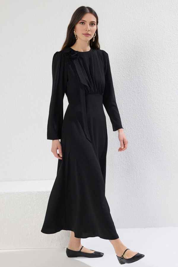 Trendyol Trendyol Black Flower Detail Woven Aerobin Dress