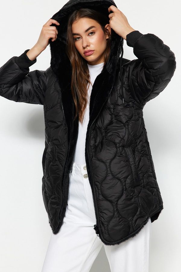 Trendyol Trendyol Black Hooded Reversible Wearable Plush Quilted Inflatable Coat