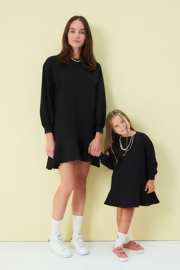 Trendyol Trendyol Black Knitted Mini Dress with Ruffles