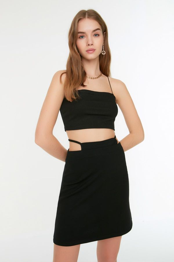 Trendyol Trendyol Black Knitted Mini Skirt With Decollete