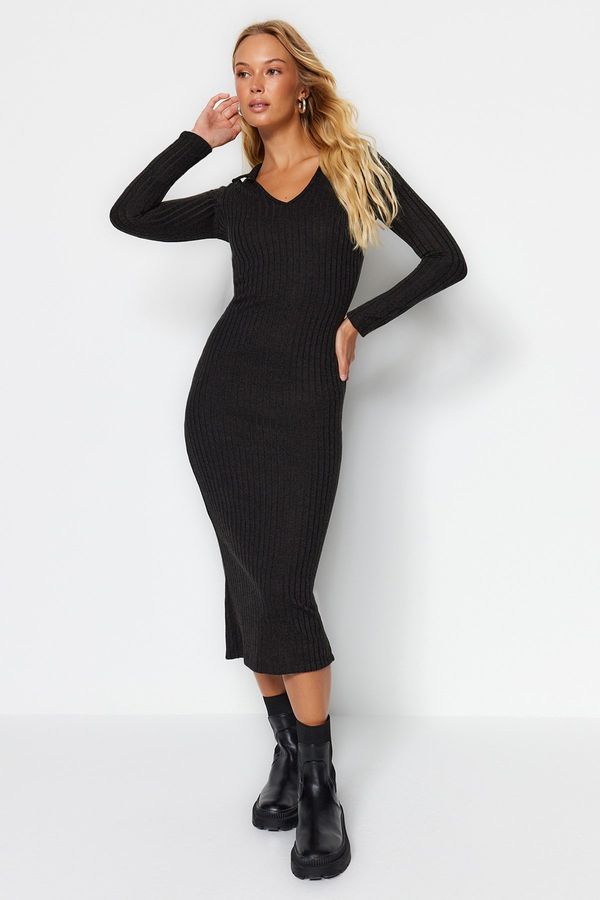 Trendyol Trendyol Black Knitwear izgled ugrađen Maxi V vrat pletena haljina