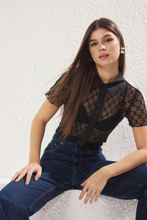 Trendyol Trendyol Black Lace Fabric Half Sleeve Regular Regular Pattern Woven Shirt