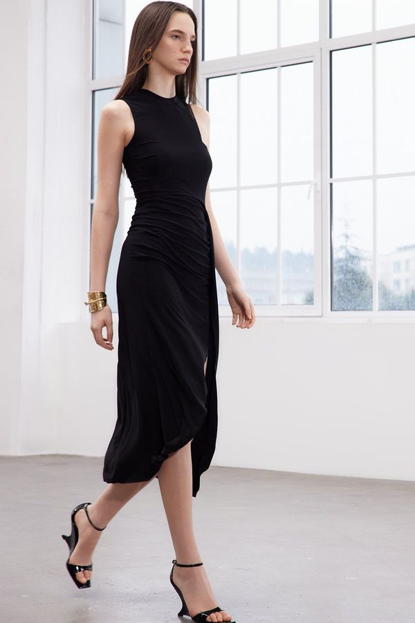 Trendyol Trendyol Black Limited Edition High Neck Belt Detail Body-fitted Flexible Knitted Maxi Dress
