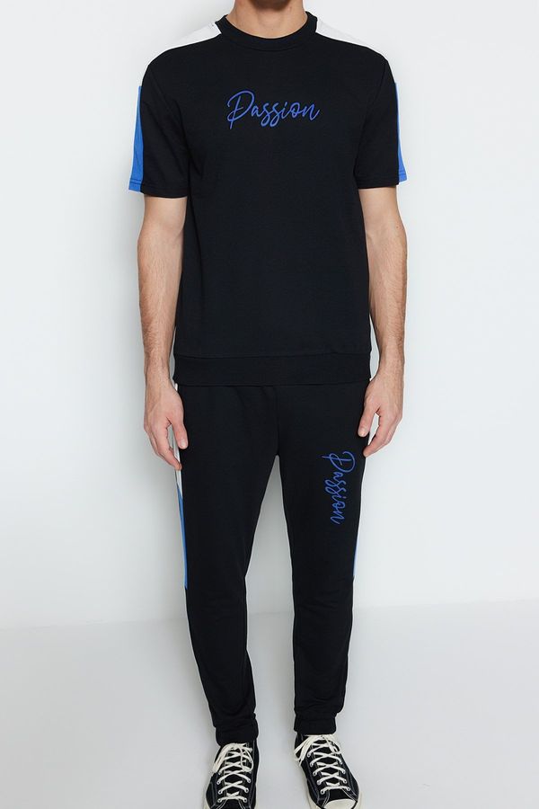 Trendyol Trendyol Black Men's Tracksuit Set Regular/Regular Cut Paneled Text Printed