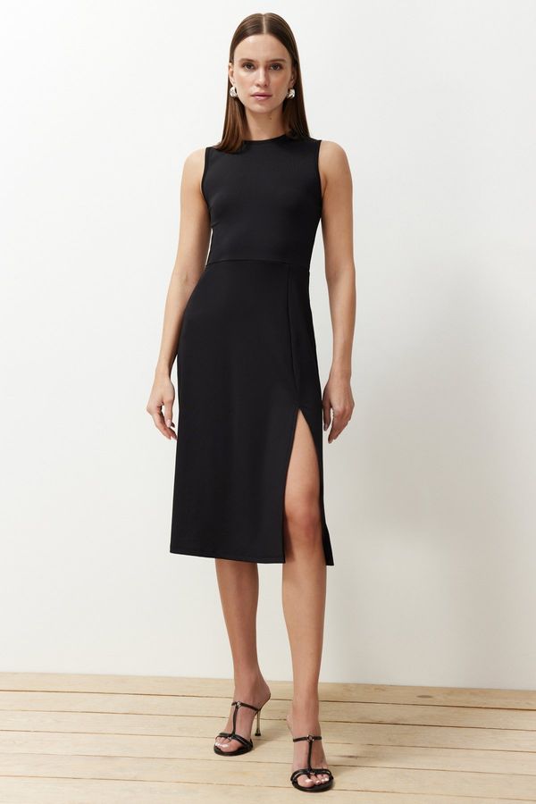 Trendyol Trendyol Black More Sustainable A-line/Bell Form Slit Stretchy Knitted Midi Dress