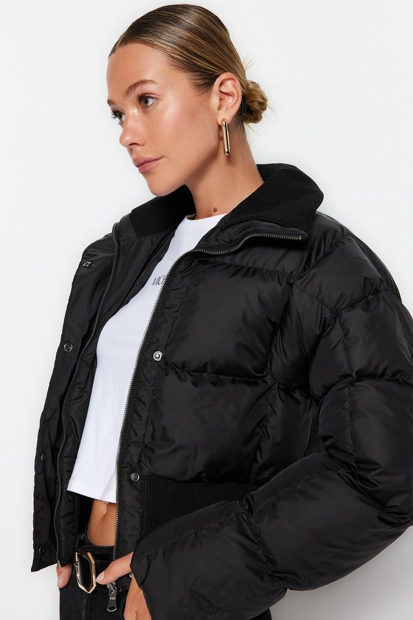 Trendyol Trendyol Black Oversize Rib Detailed Crop Water Repellent Inflatable Coat