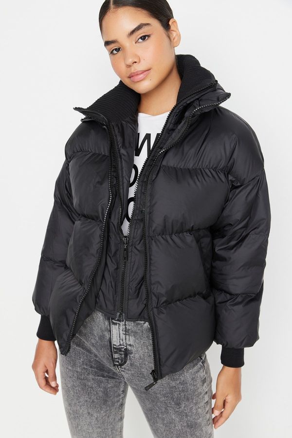 Trendyol Trendyol Black Oversized Collar Detailed Puffy Coat