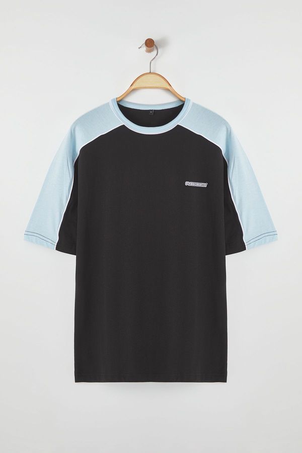 Trendyol Trendyol Black Oversize/Wide Cut Crew Neck Color Block Text Printed 100% Cotton T-Shirt