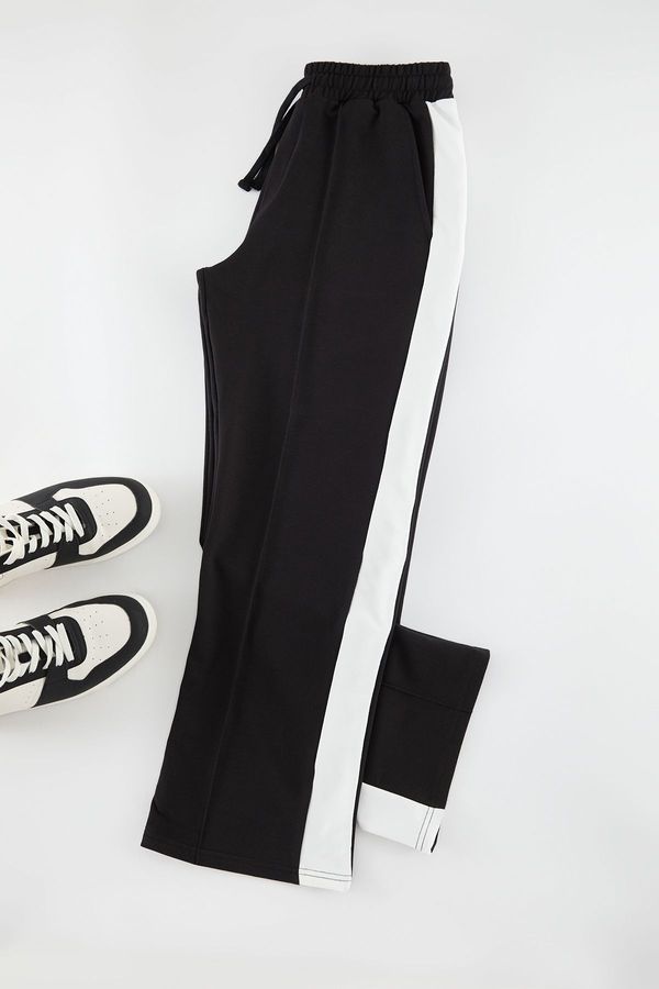 Trendyol Trendyol Black Oversize/Wide Cut Open Leg Color Blocked Sweatpants